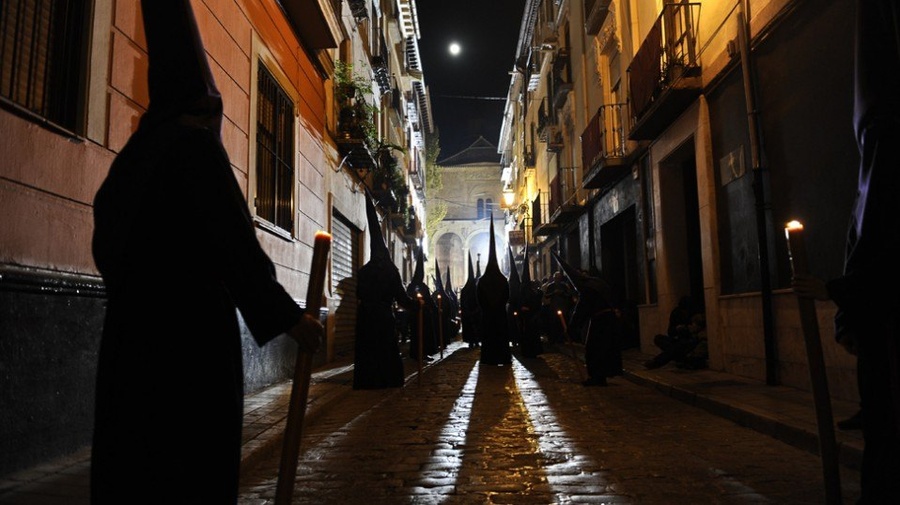 Tramo de nazarenos de regreso